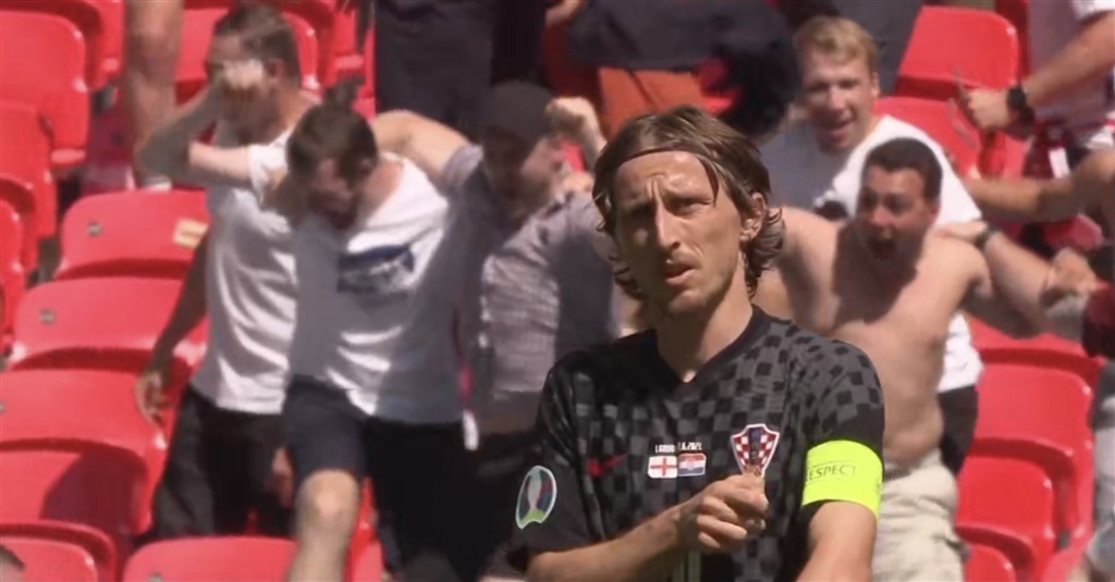 可以与自己 可以与自己