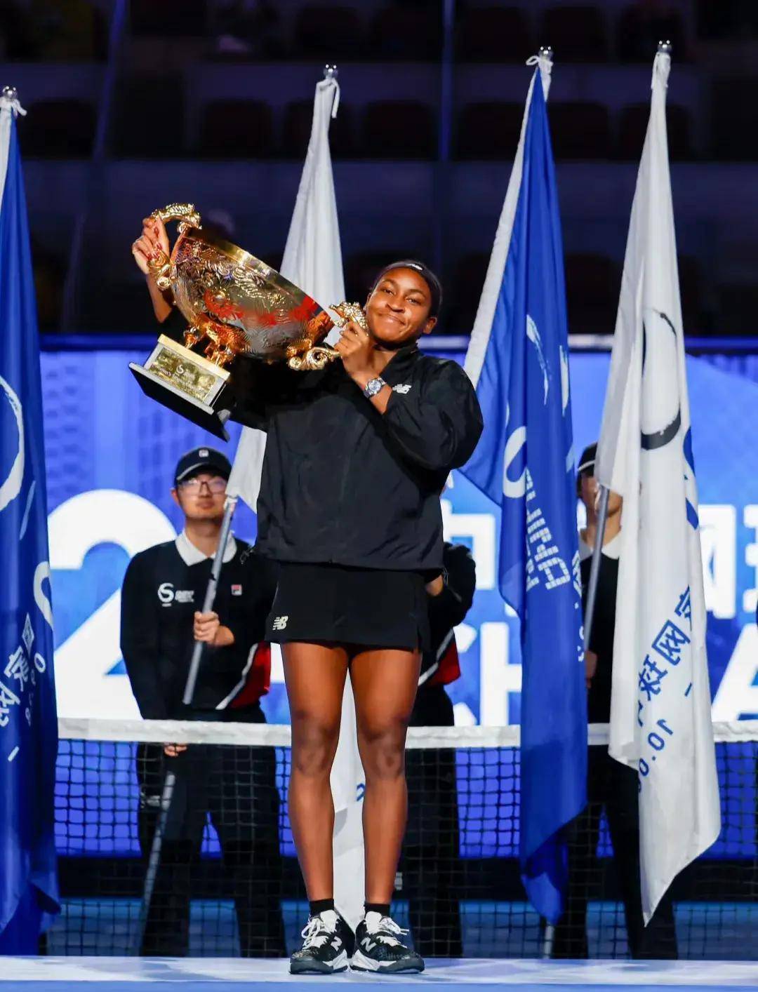 如今不仅欠 如今不仅欠