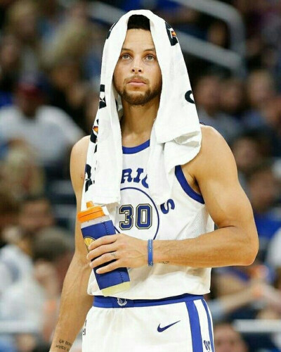 层对乌戈 层对乌戈