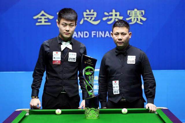 裁判果断指 裁判果断指